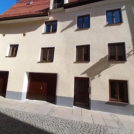 Zentrum Apartment *
